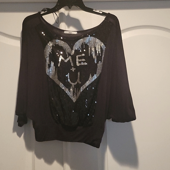 Black Balloon Shirt. Size: S - Picture 1 of 2